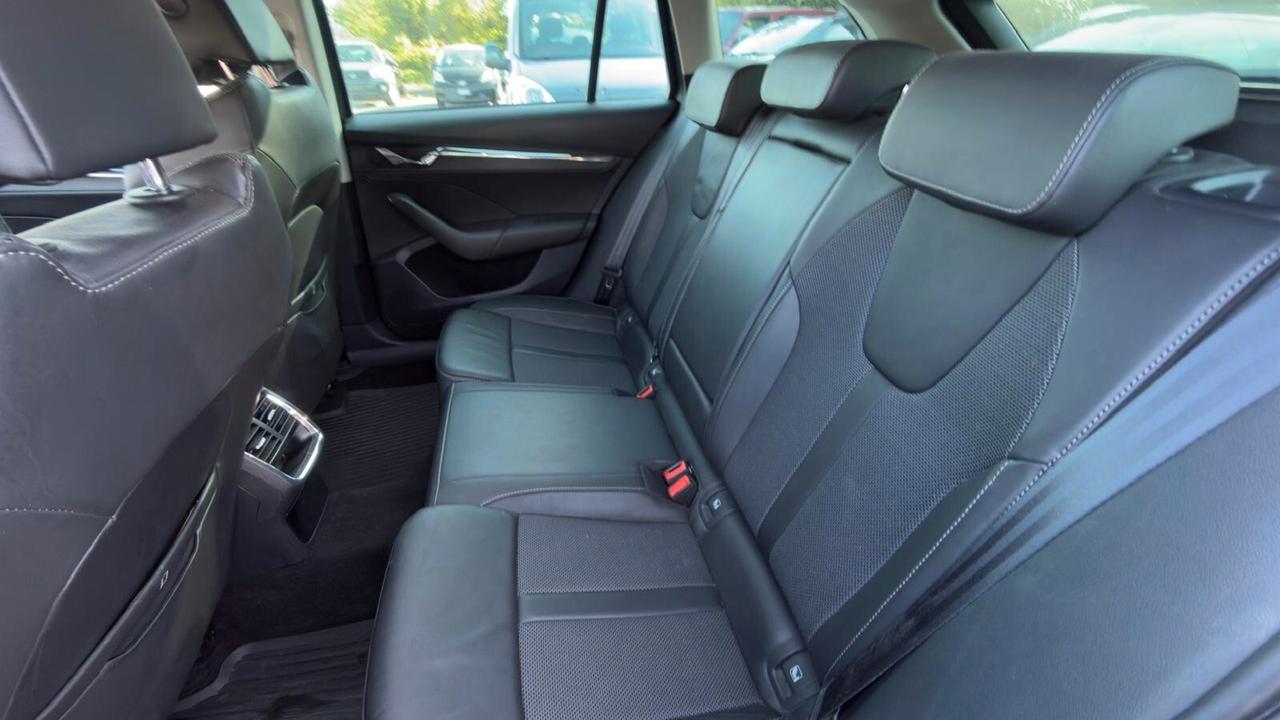 Skoda Octavia 2.0 TDI EVO SCR 150 CV DSG 4x4 Wagon Sportline