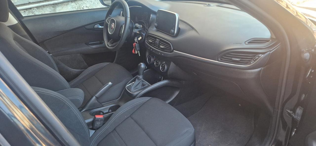 Fiat Tipo 1.6 Mjt S&S DCT SW Lounge