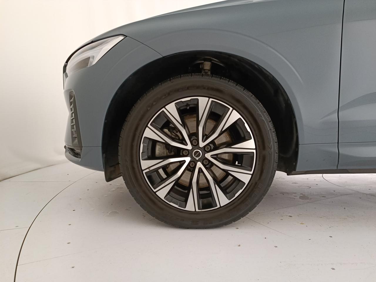 VOLVO XC60 2.0 b4 Plus Dark auto