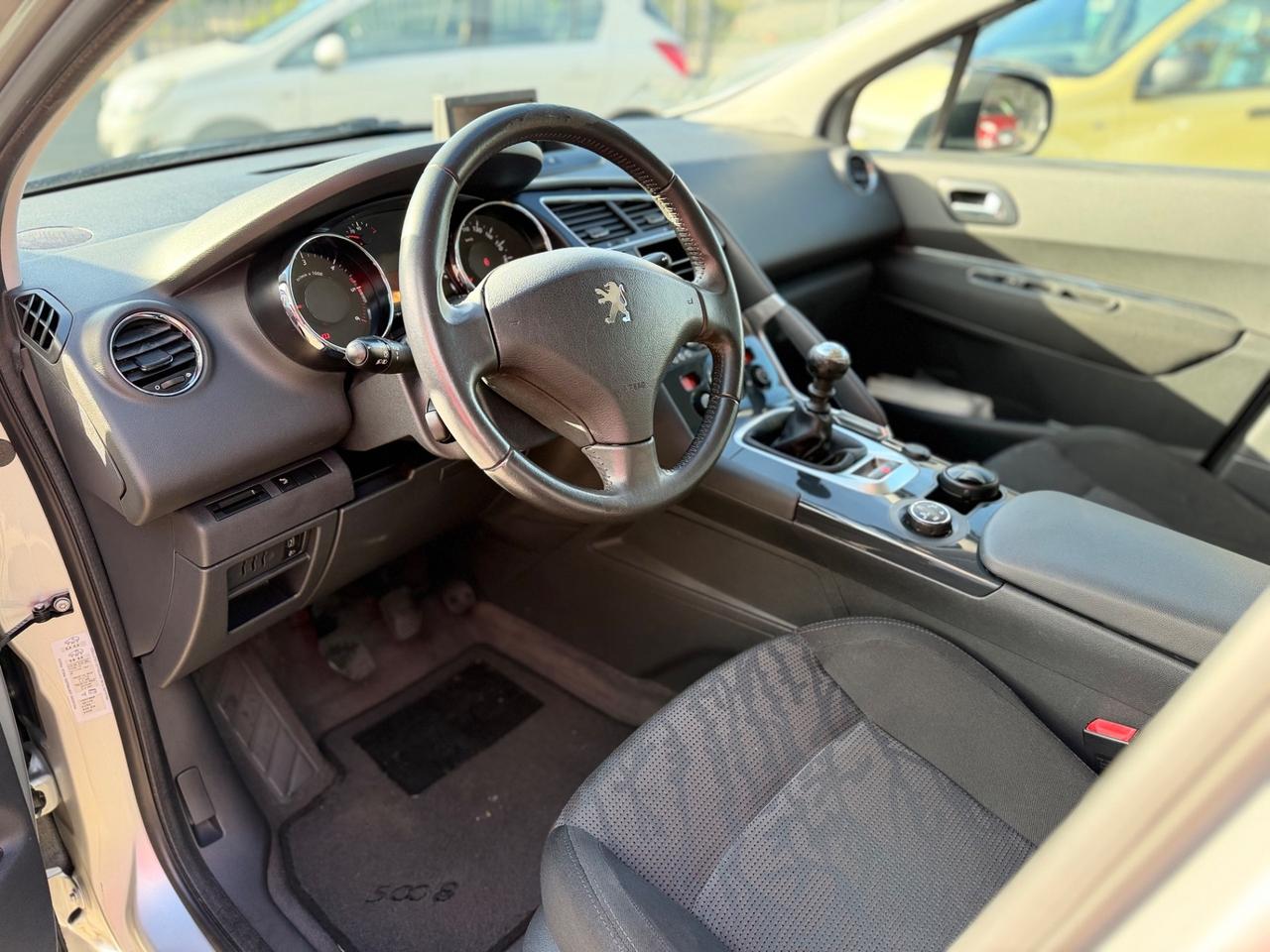 Peugeot 3008 1.6 HDi 110CV Premium