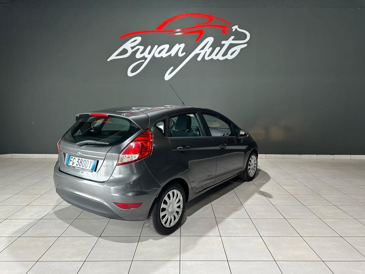 Ford Fiesta 1.5 TDCi 75CV 5 porte Black & White Edition