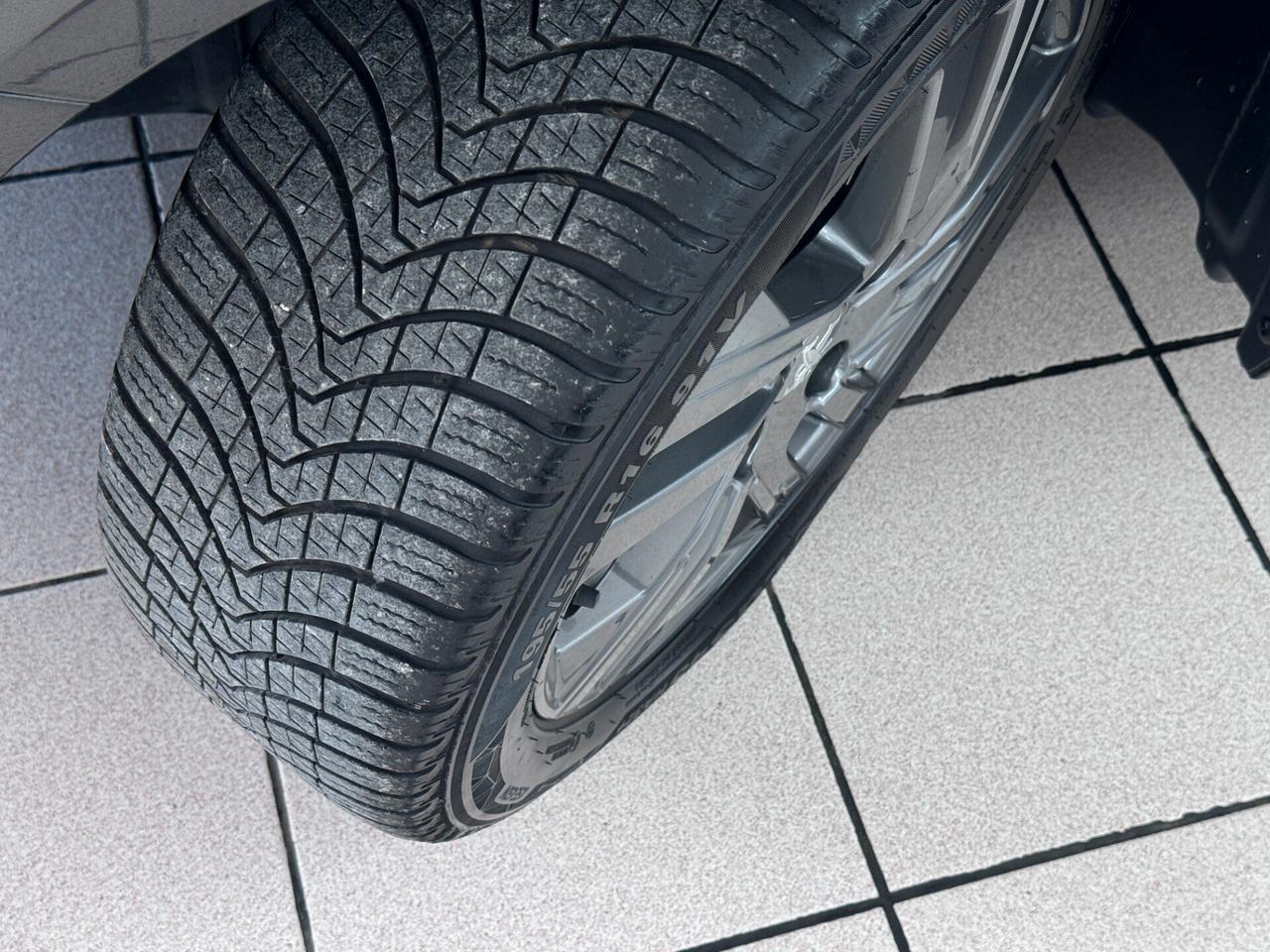 Peugeot 208 BlueHDi Allure - PROMO FINANZIAMENTO !