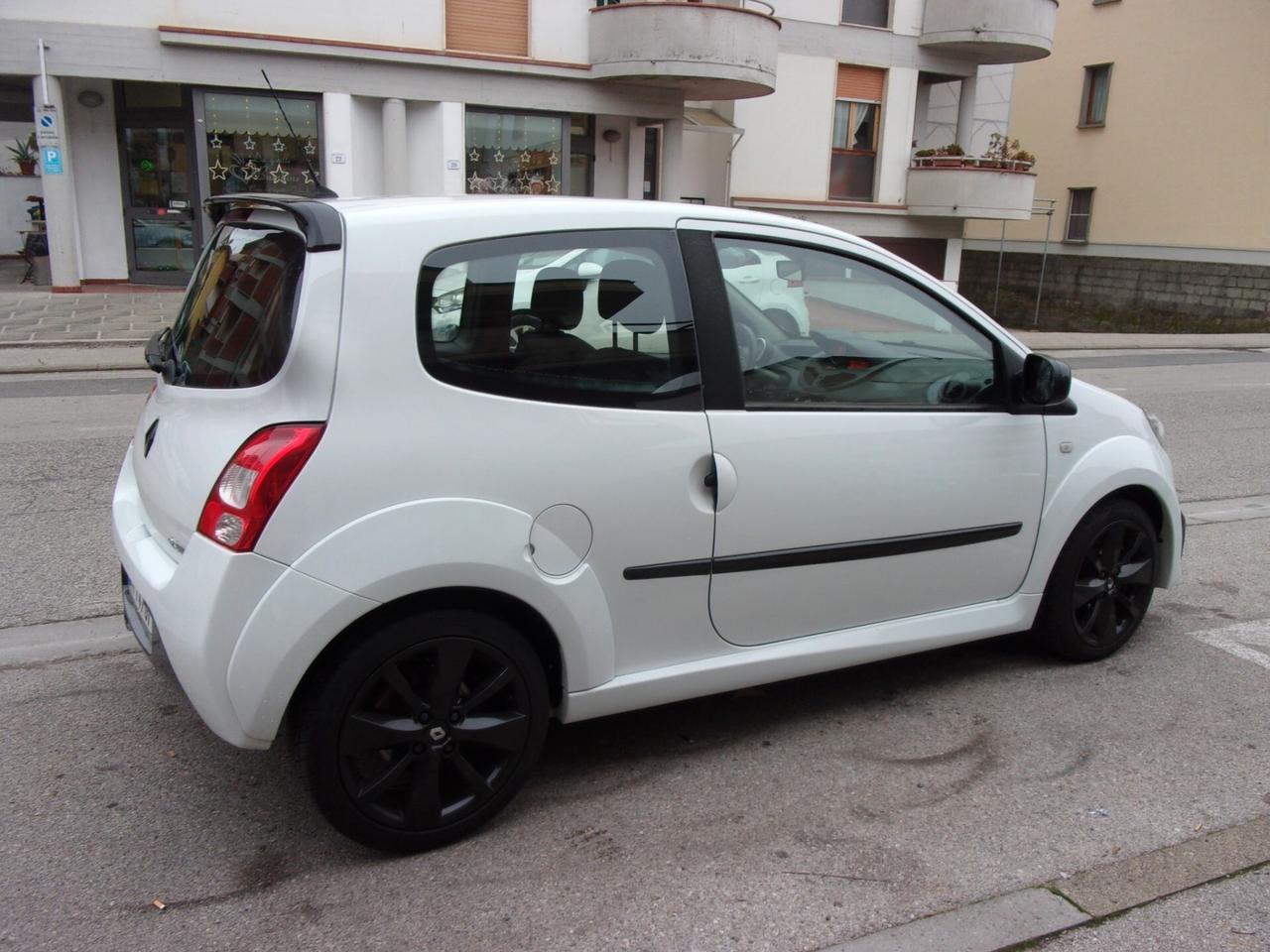 Renault Twingo 1.6 16V RS Light