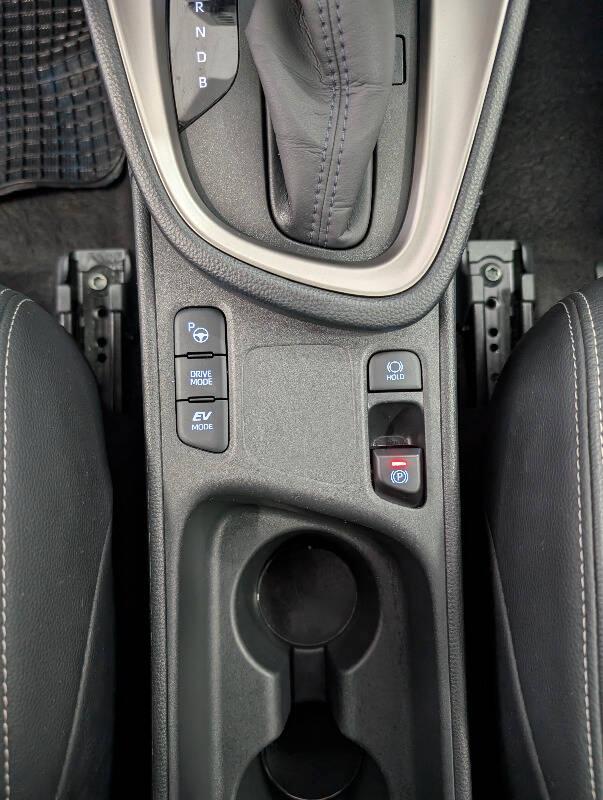 Toyota Yaris Cross 1.5h Lounge fwd 116cv e-cvt