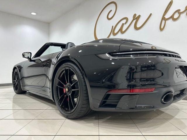 PORSCHE 992 Carrera 911 4 GTS Cabriolet