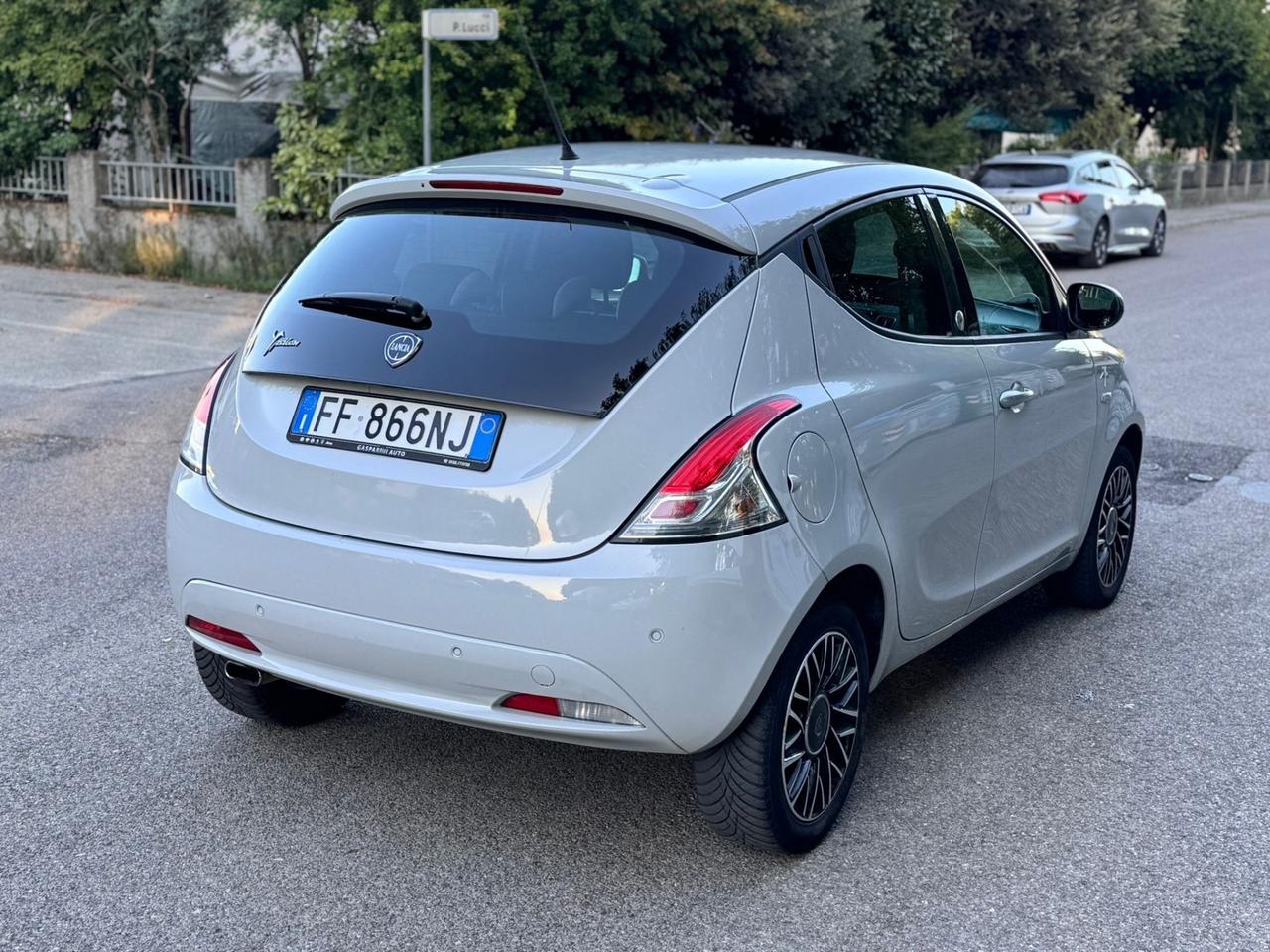 Lancia Ypsilon 1.2 69 CV 5 porte GPL Ecochic Gold