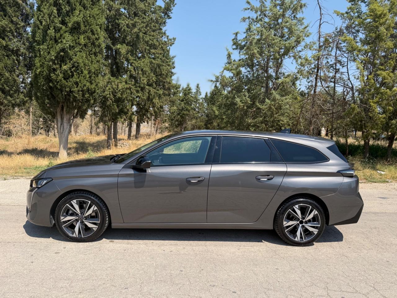 Peugeot 308 BlueHDi 130 S&S EAT8 SW Allure