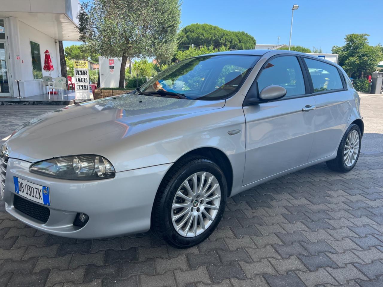 Alfa Romeo 147 1.6 16V TS (105) 5 porte Distinctive gpl