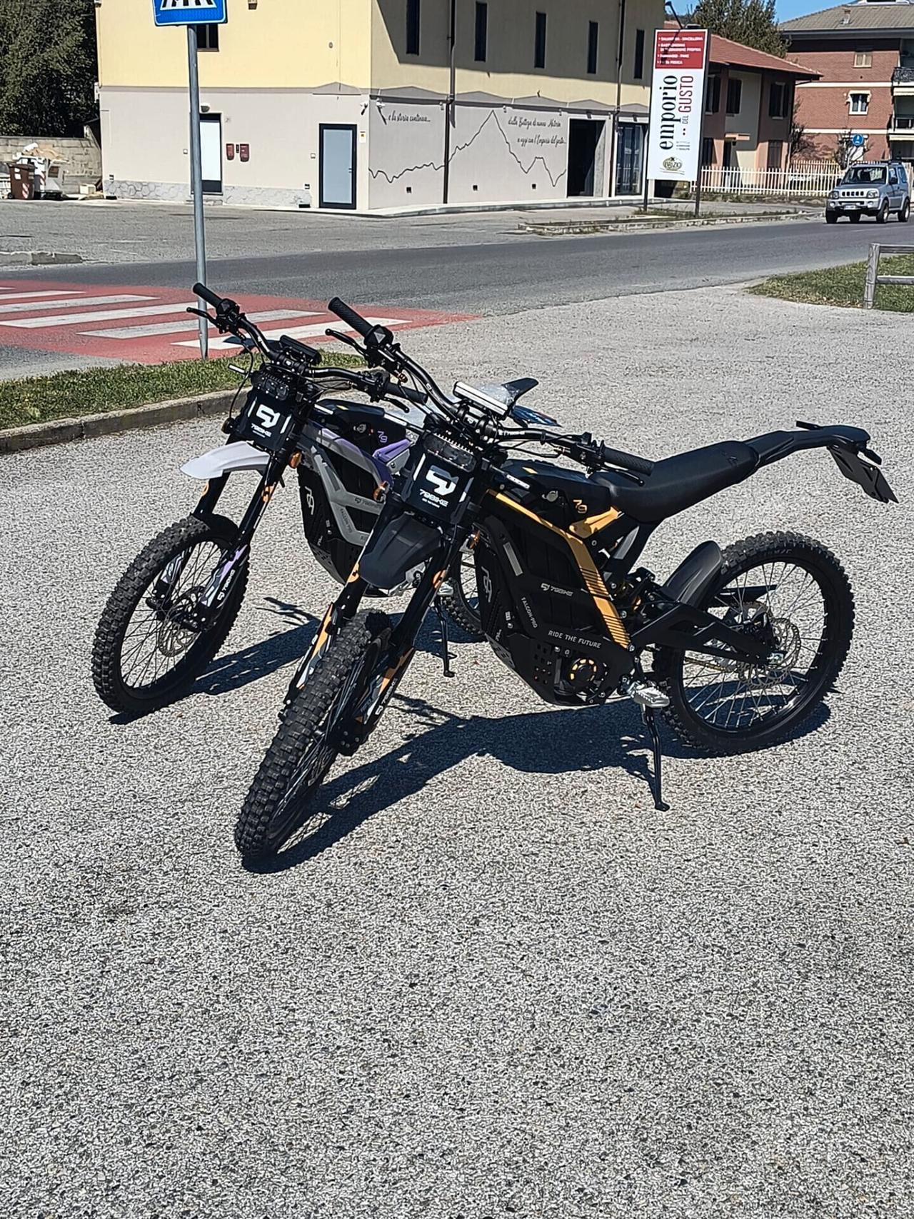 MOTO ELETTRICA FALCON PRO 79bike