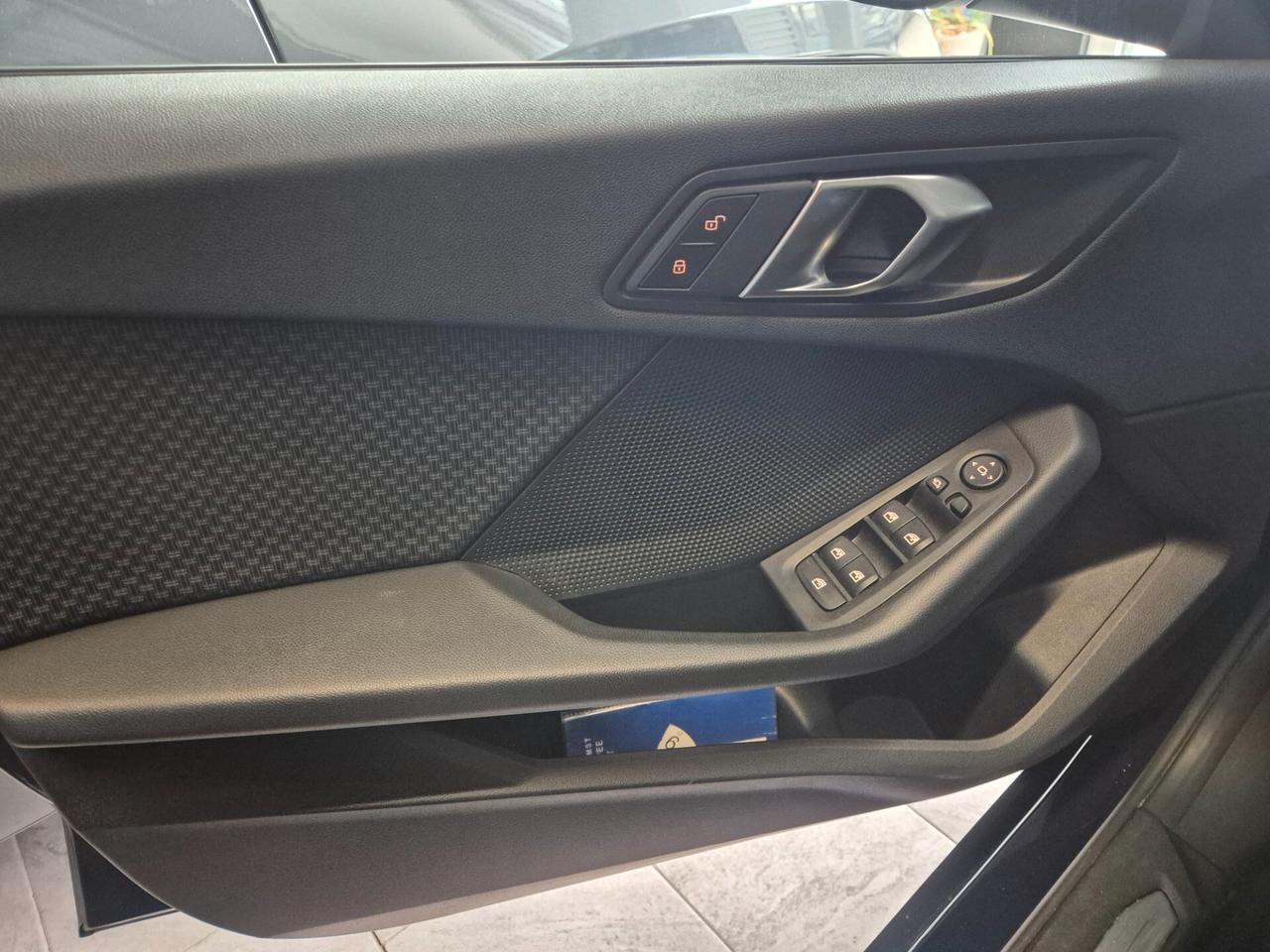 Bmw 116 116i 5p. Business Advantage