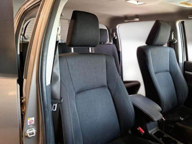 TOYOTA Hilux 2.4 D-4D 4WD 4 porte Double Cab Lounge