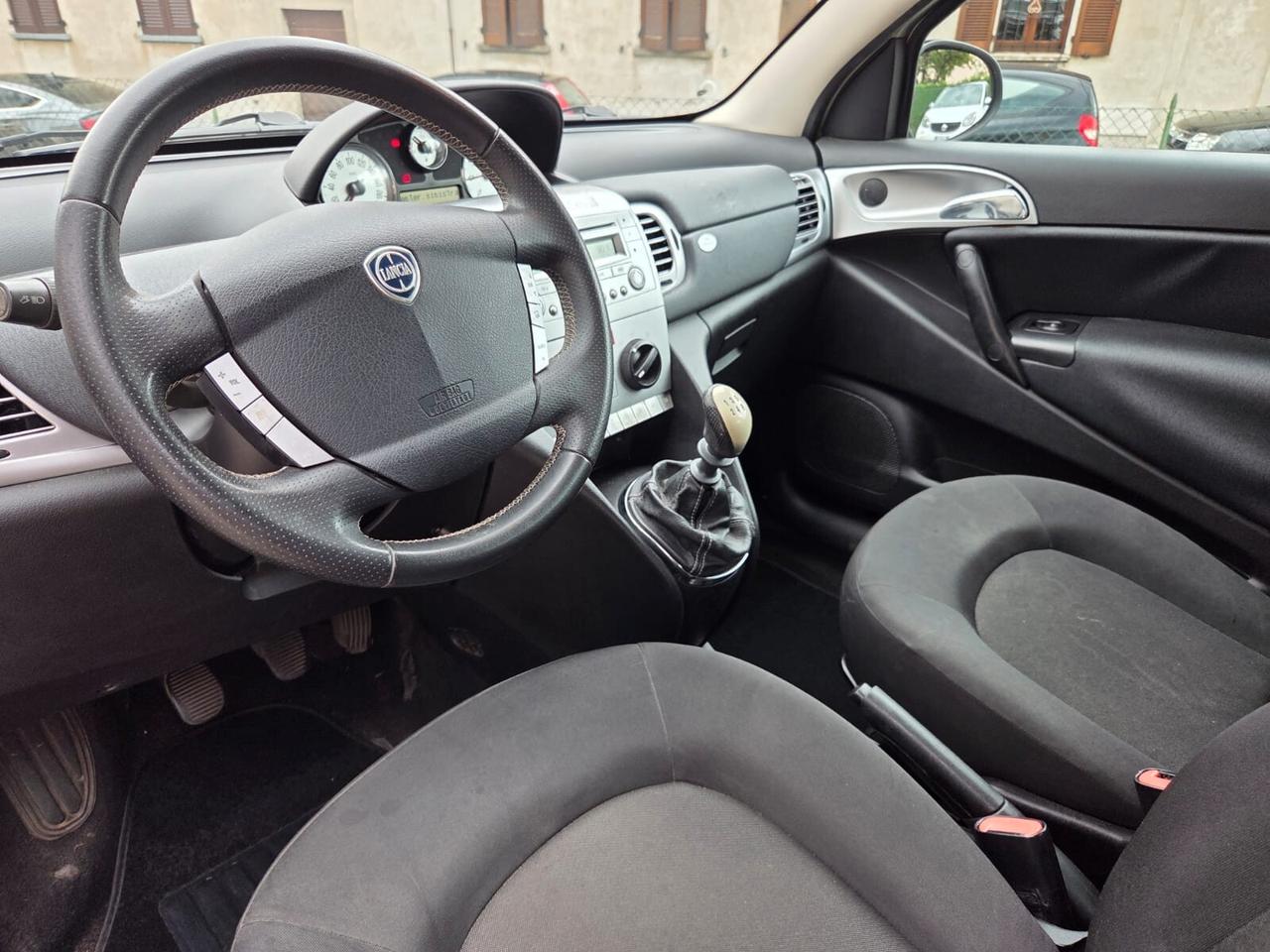 Lancia Ypsilon 1.2 69 CV PLATINUM 3 PORTE