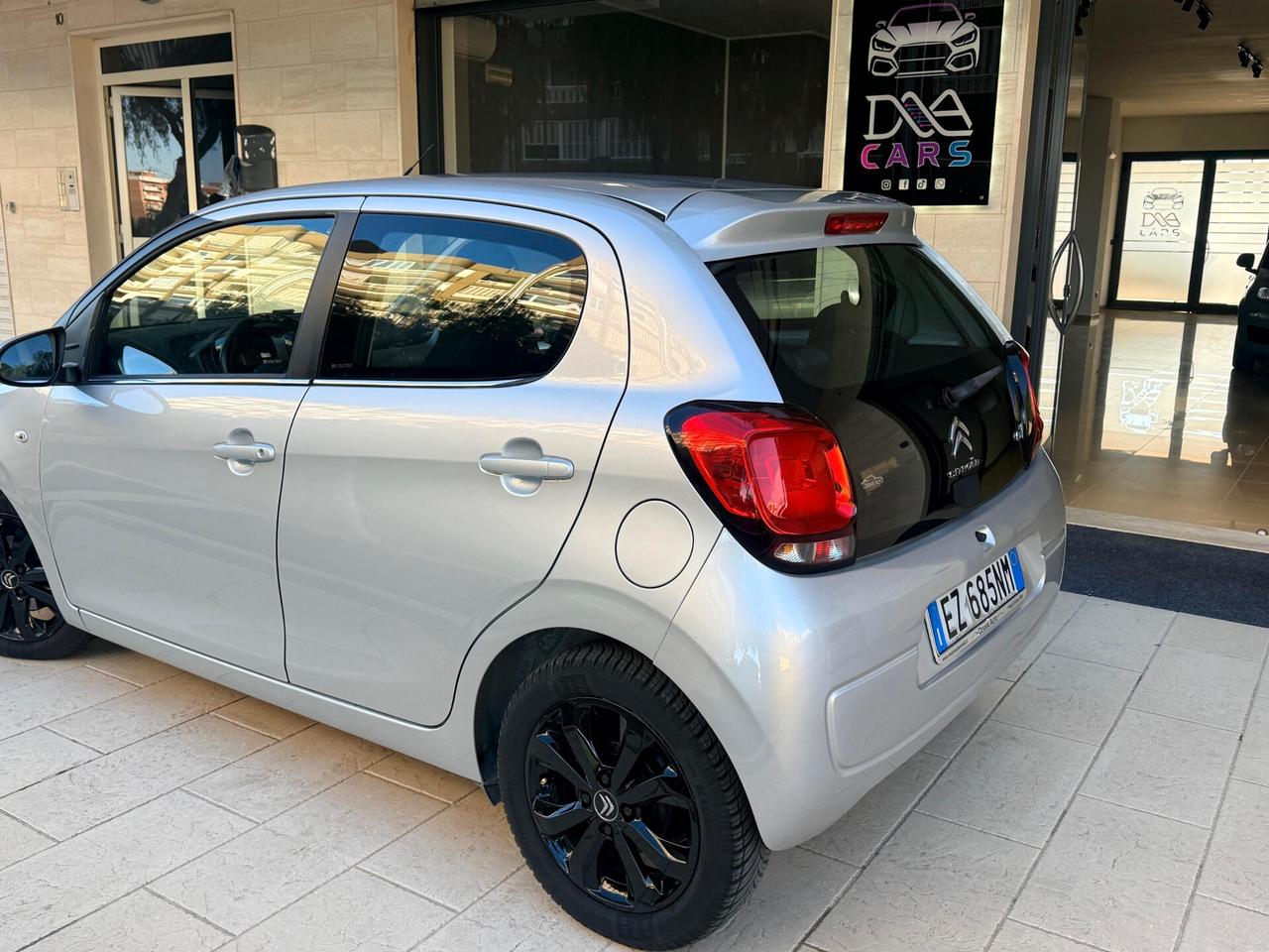 Citroen C1 VTi 68 ETG 5 porte Shine