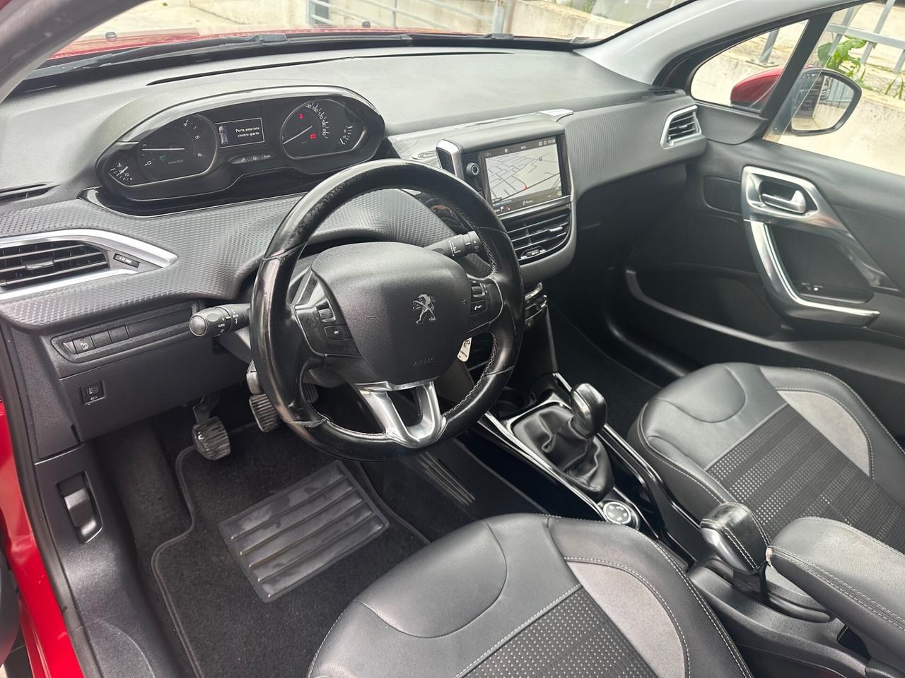 Peugeot 2008 BlueHDi 100 Allure
