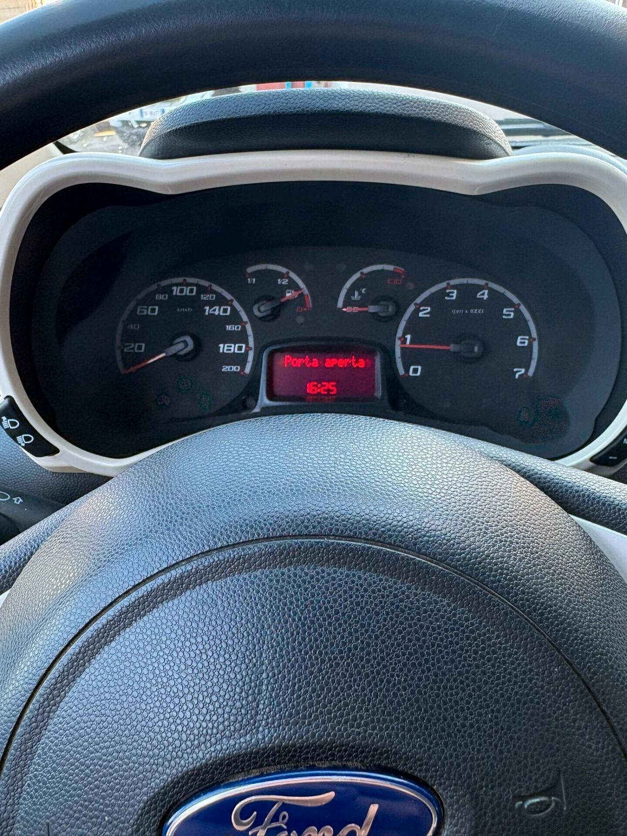 Ford Ka Ka+ 1.2 8V 69CV Titanium