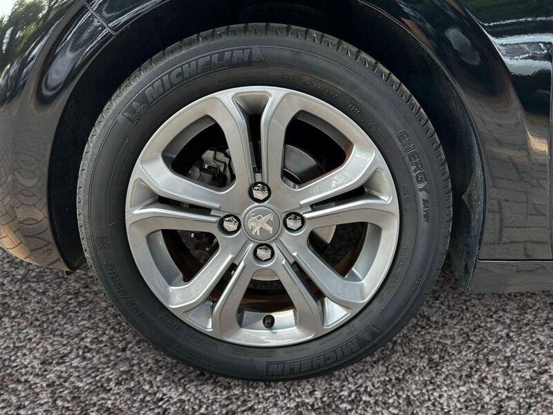 Peugeot 208 1.0 PureTech 68 CV 5 porte Active
