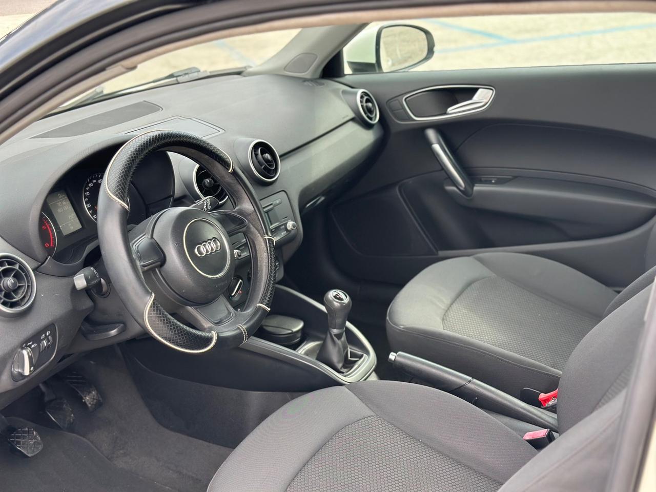 Audi A1 Ambition 1.6 TDI 105 Cv