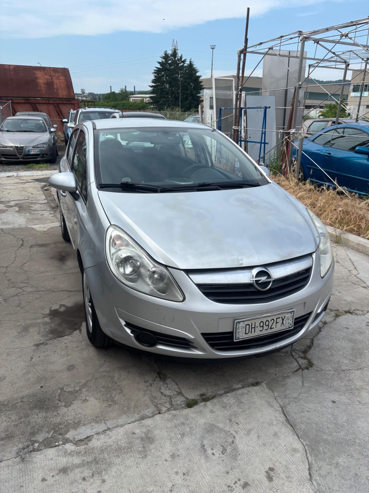 Opel Corsa 1.2 5 porte Cosmo