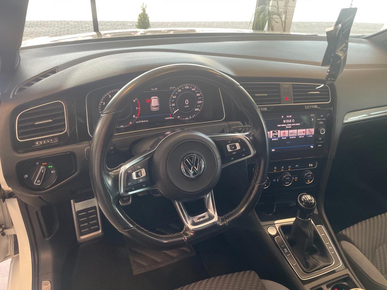 Volkswagen Golf 1.5 TSI 5p. R-Line