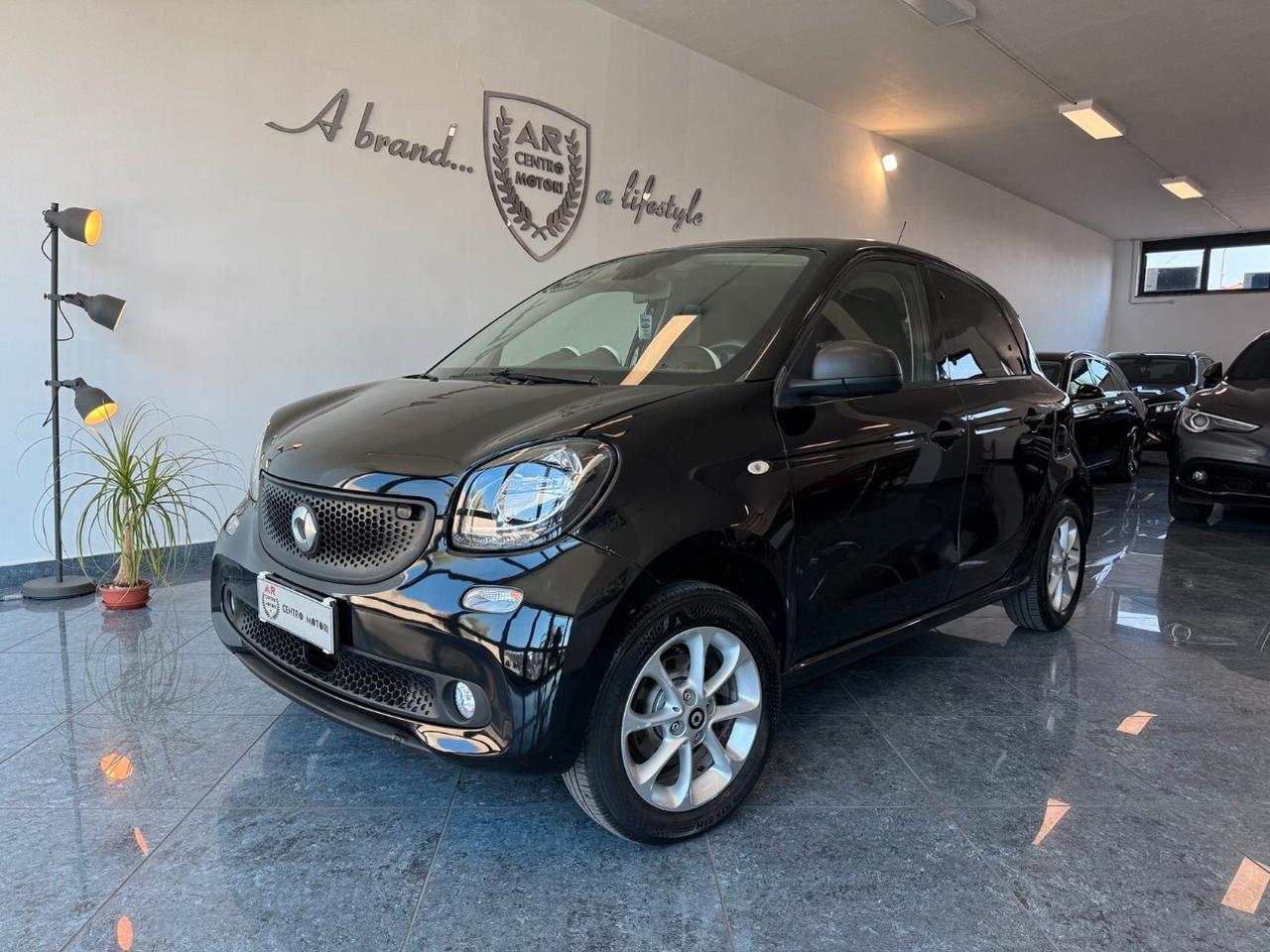 Smart forfour 1.0 Passion 71cv Total Black