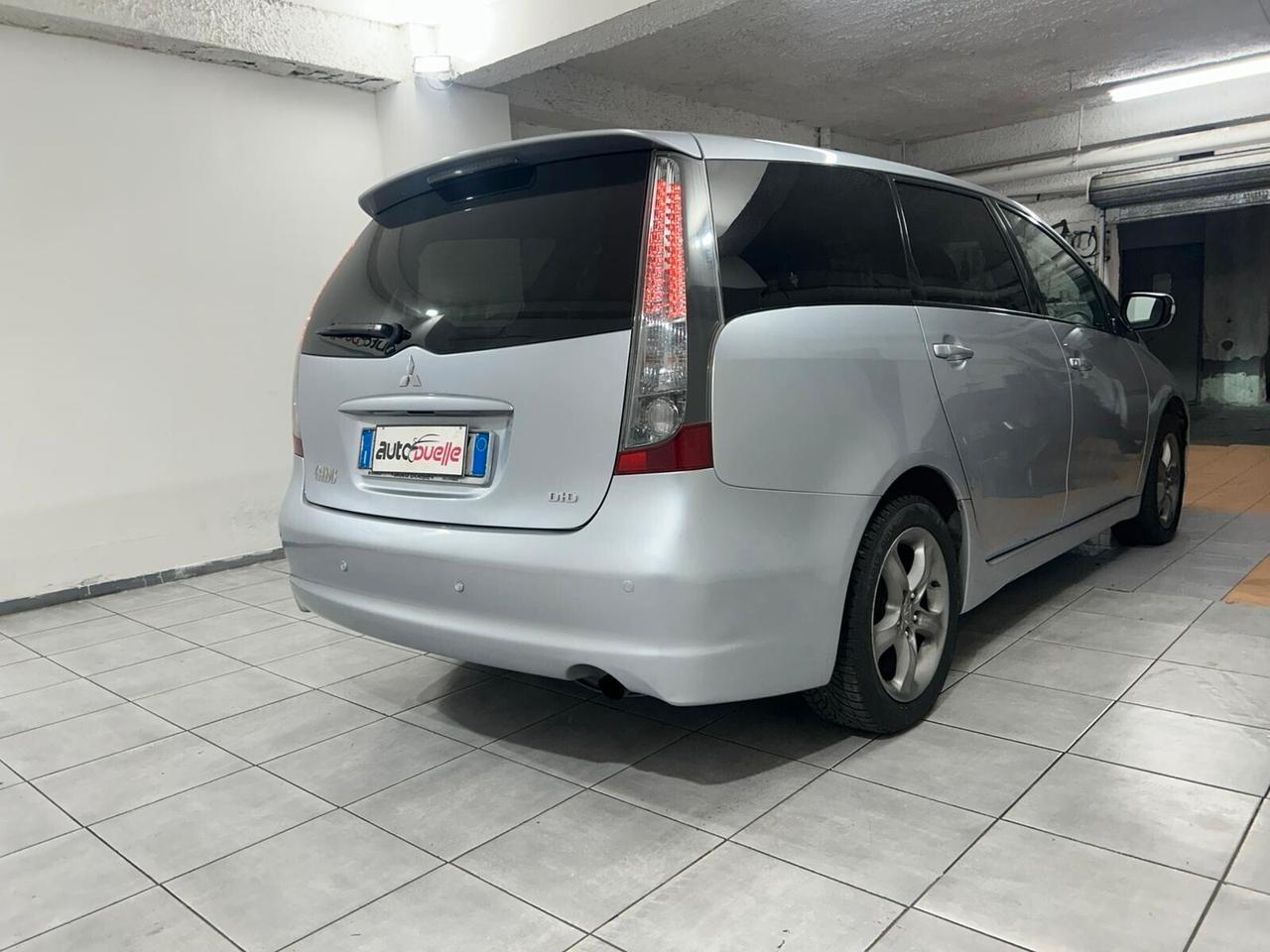 Mitsubishi Grandis 2.0 DI-D 7 posti Intense