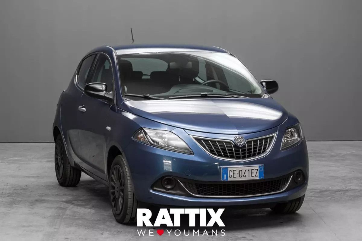 Lancia Ypsilon 1.0 Firefly Hybrid 70CV Silver