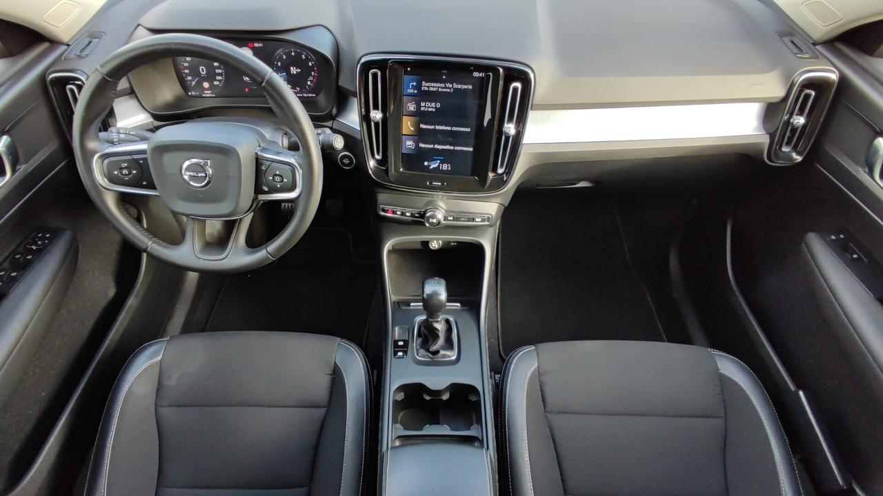 Volvo XC40 T3 Momentum