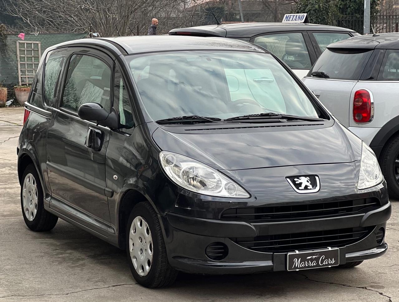 Peugeot 1007 1.4 Happy - benzina - neopatentati