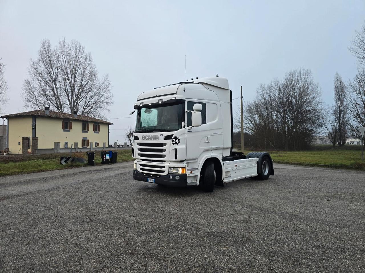 TRATTORE STRADALE SCANIA R450