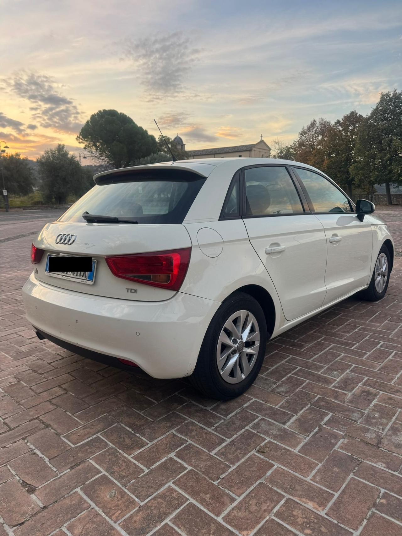 Audi A1 1.6 Diesel 90Cv 2013
