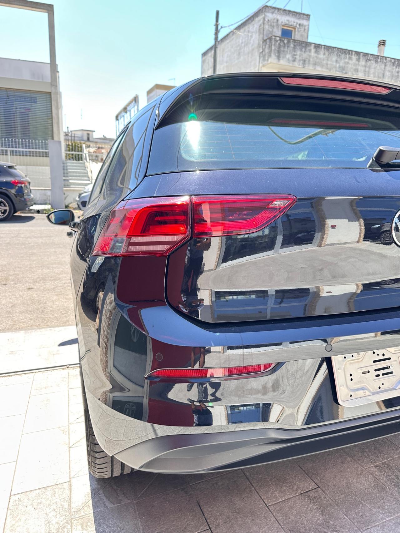 Volkswagen Golf 2.0 TDI 115 CV SCR Life-2022 !!COME NUOVA!!