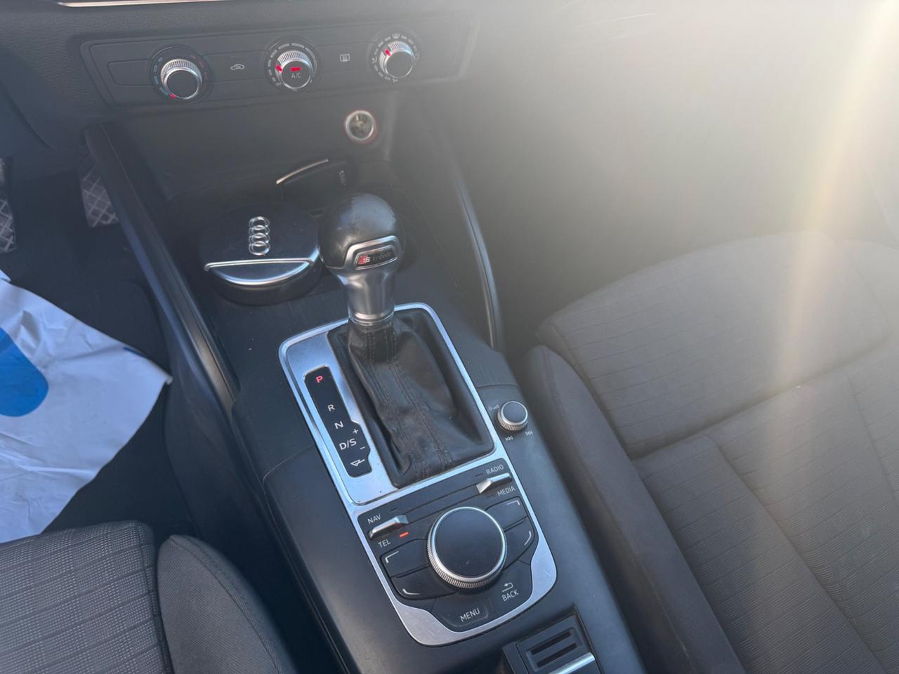 Audi A3 1.6 TDI clean diesel S tronic Ambition