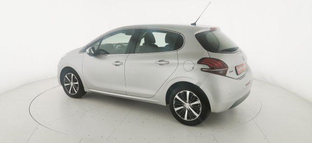 PEUGEOT 208 PureTech 82 5 porte Allure