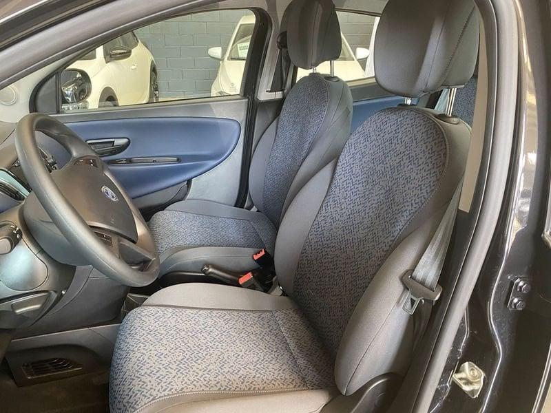 Lancia Ypsilon 1.0 FireFly 5 porte S&S Hybrid Oro - PROMO SIRONIAUTO+