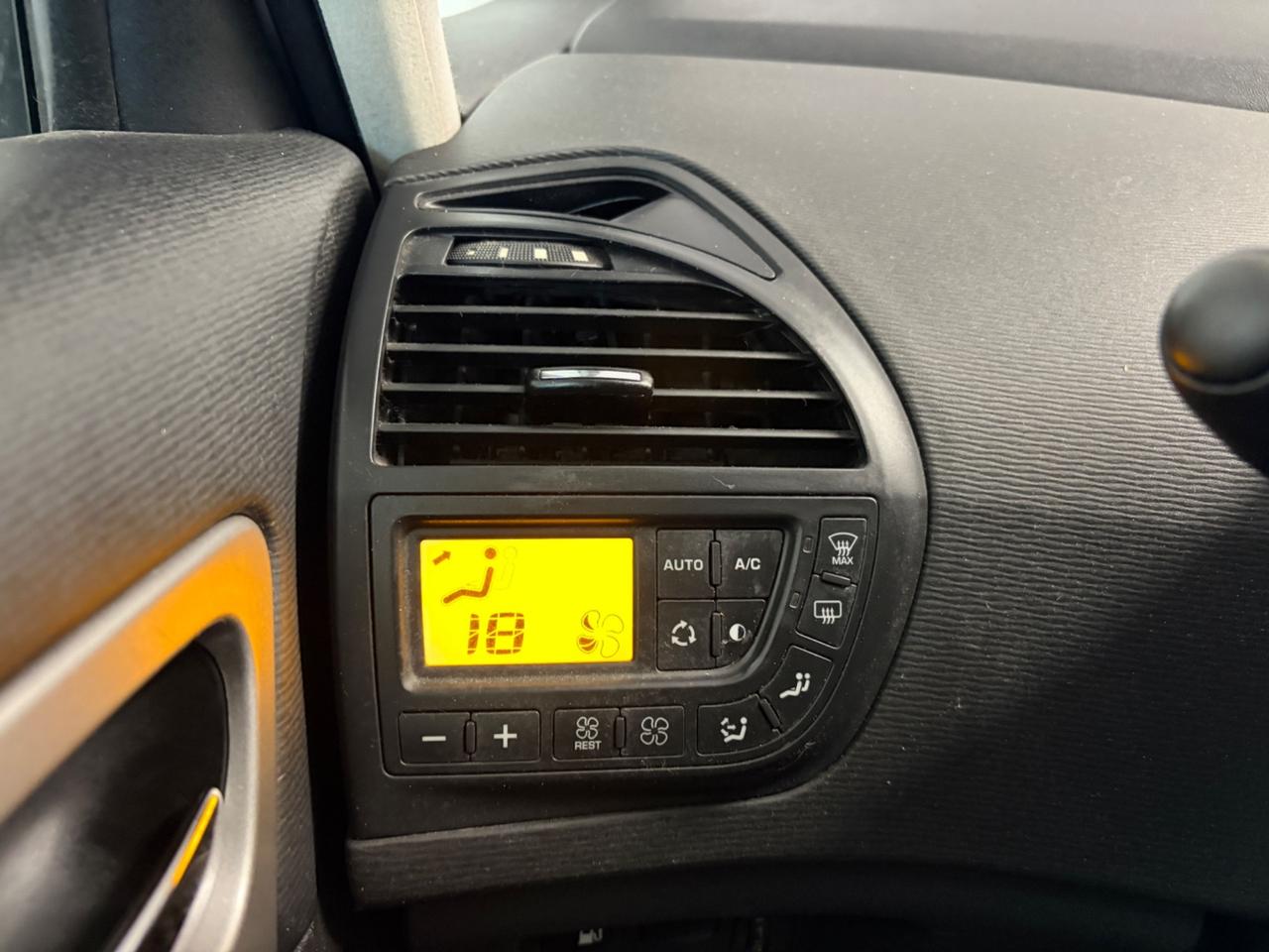 Citroen C4 Picasso 1.6 HDi 110 FAP Exclusive