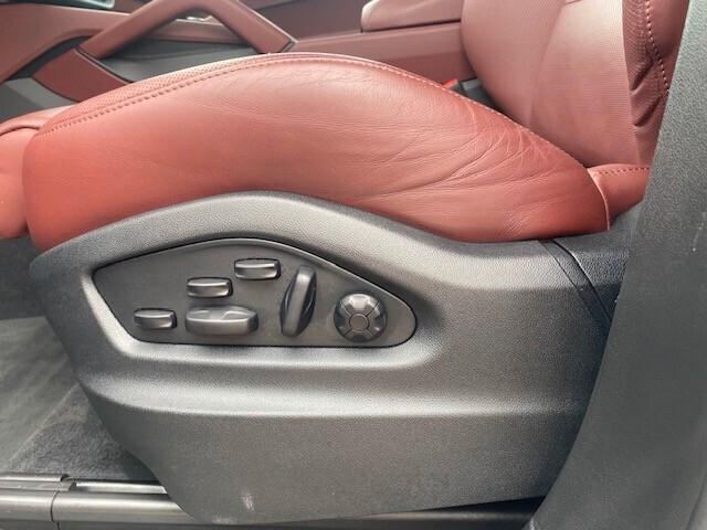 Porsche Cayenne 3.0 V6