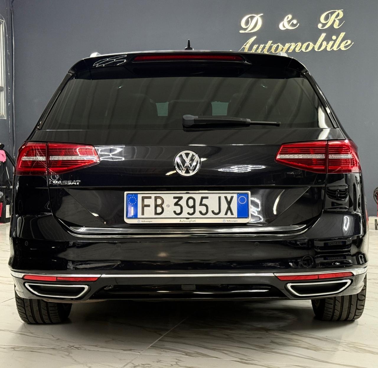 Volkswagen Passat R-LINE 2.0 BiTDI 240CV 4MOTION DSG Executive BMT