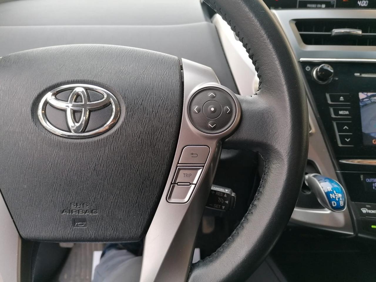Toyota Prius + 1.8 Hybrid Lounge