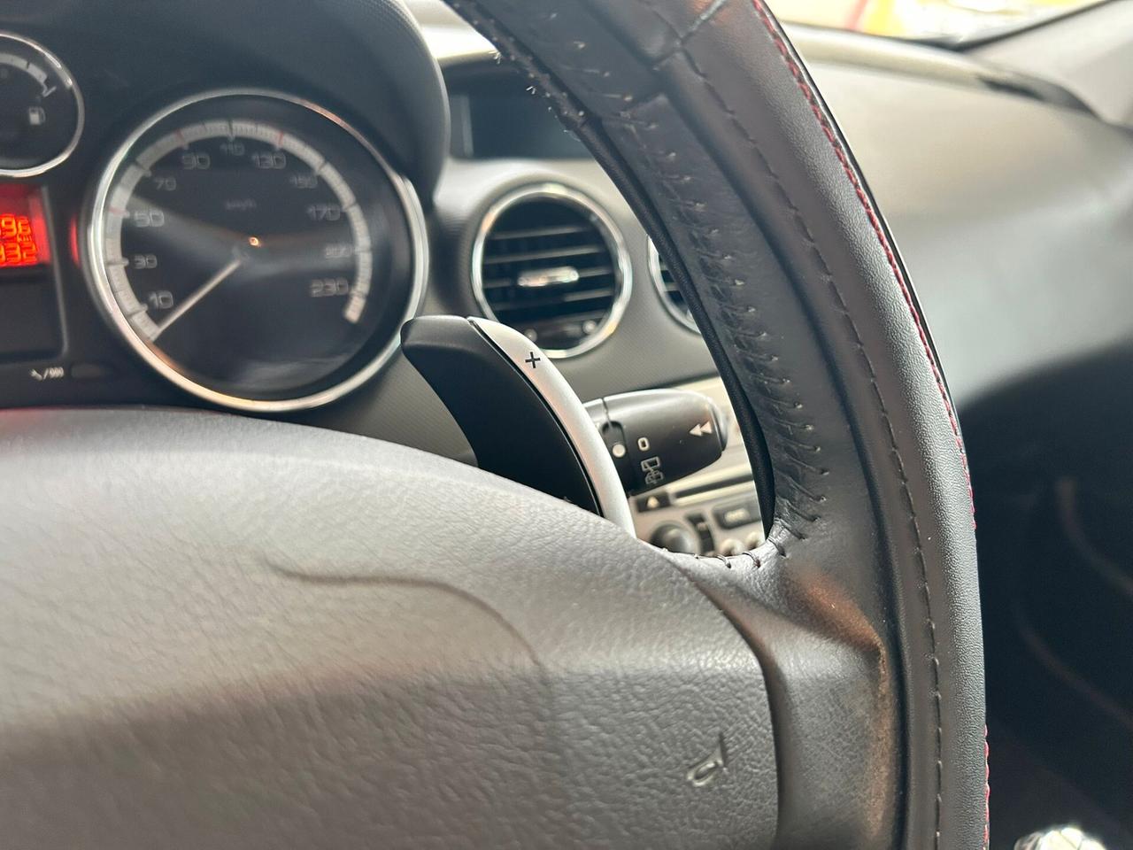 Peugeot 308 1.6D 88.000KM CAMBIO AUTO 2012