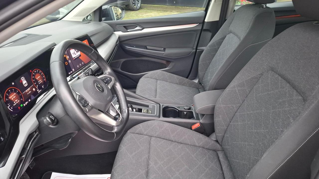 Volkswagen Golf 1.5 etsi evo Life 150cv dsg