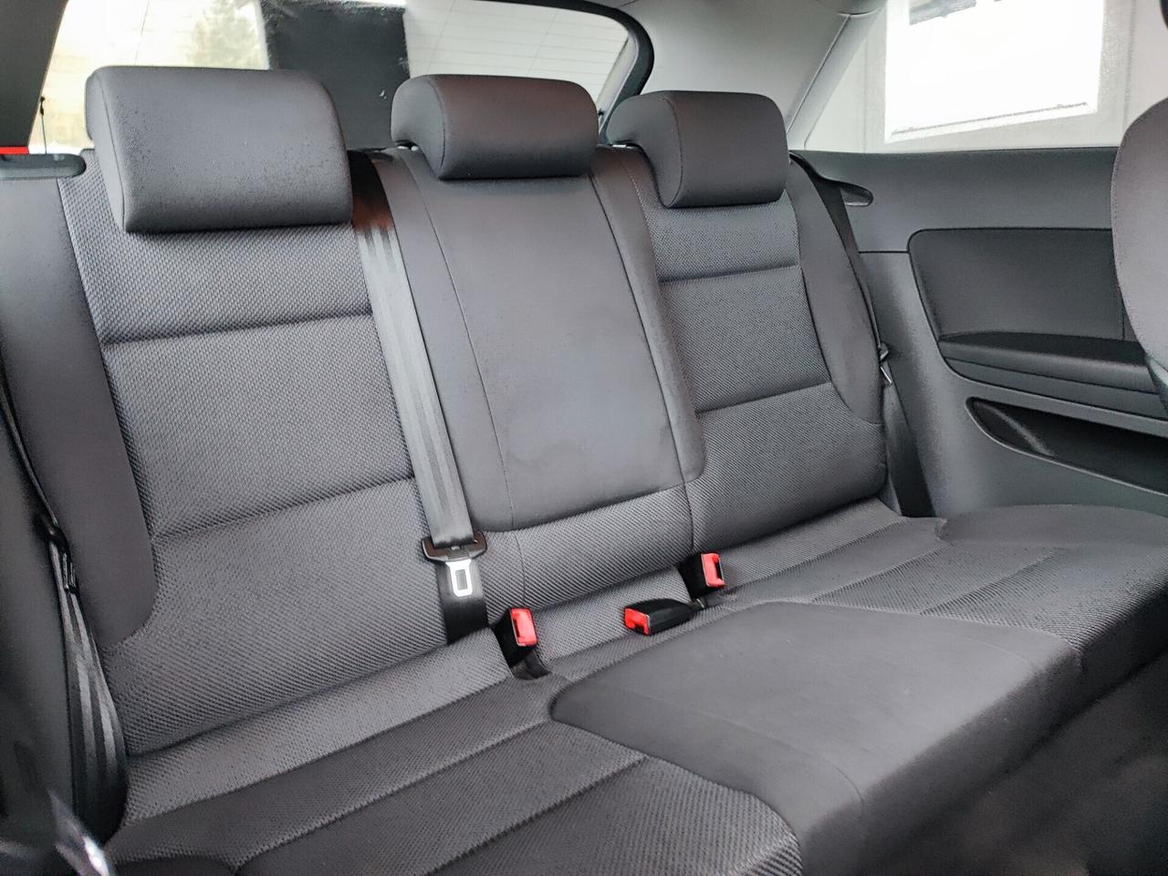 Audi A3 SPB 1.6 TDI 105 CV CR Attraction