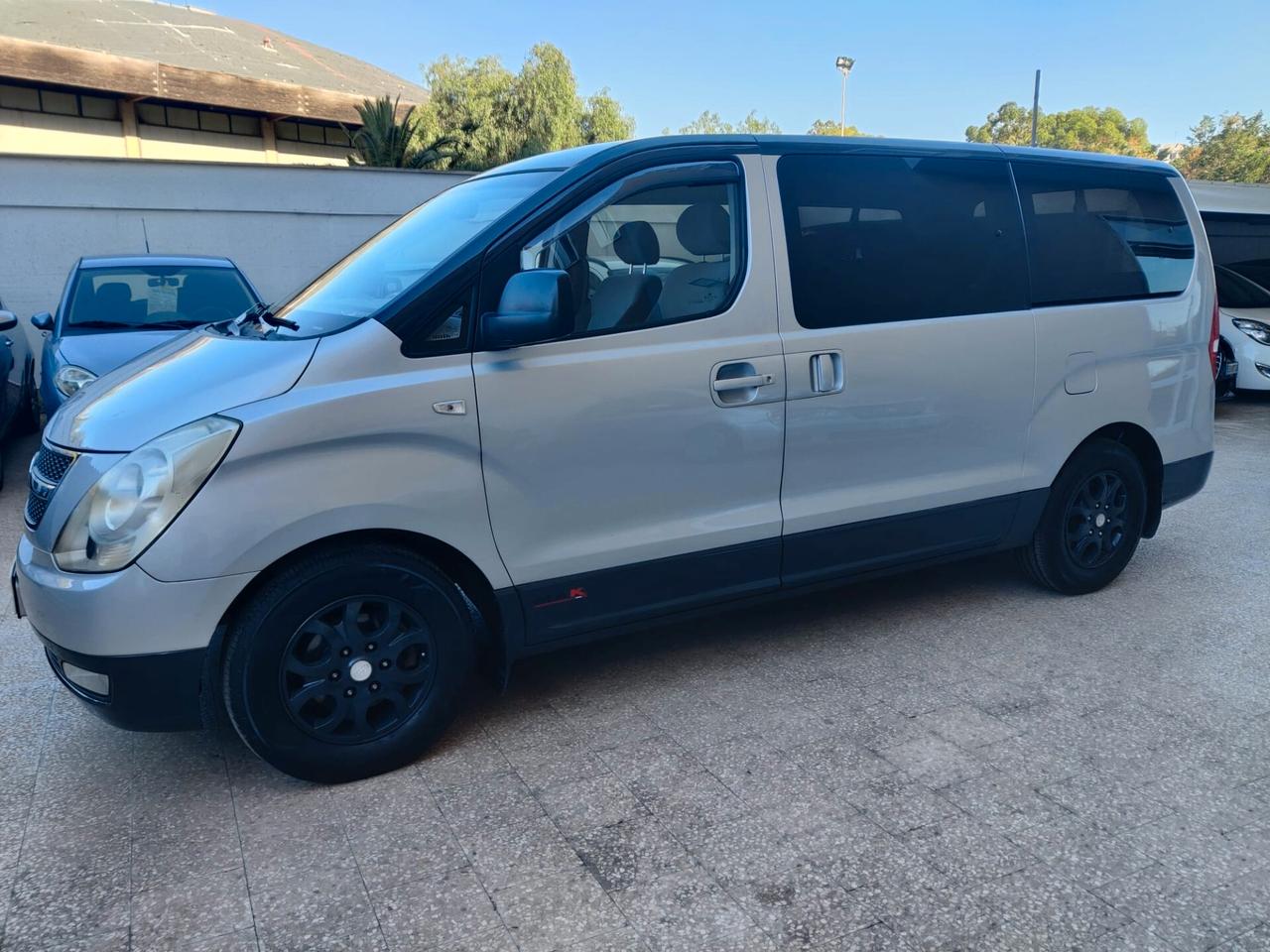 Hyundai H-1 8 POSTI PROLUNGATO