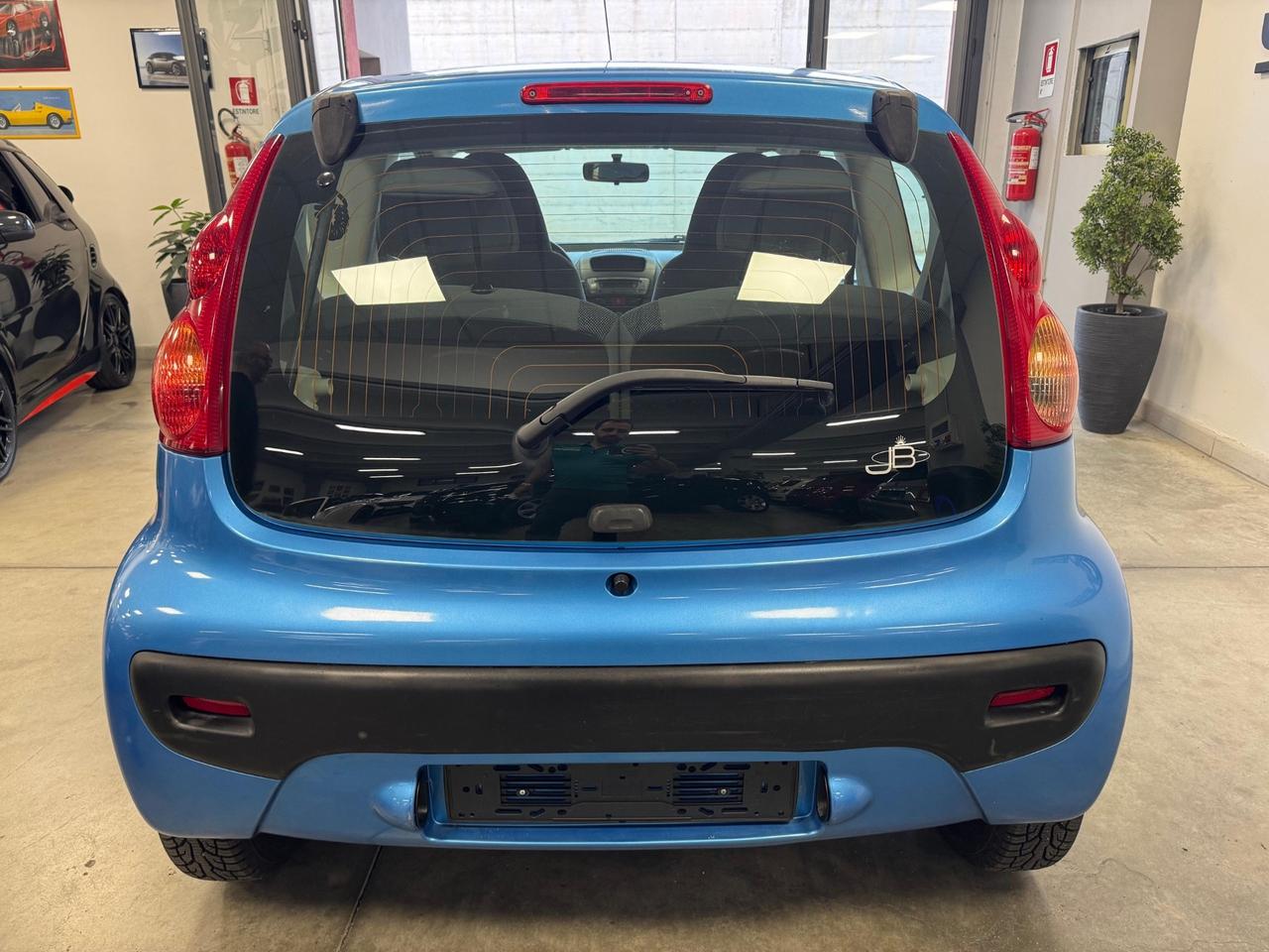Peugeot 107 1.0 68CV 3p. Sweet Years