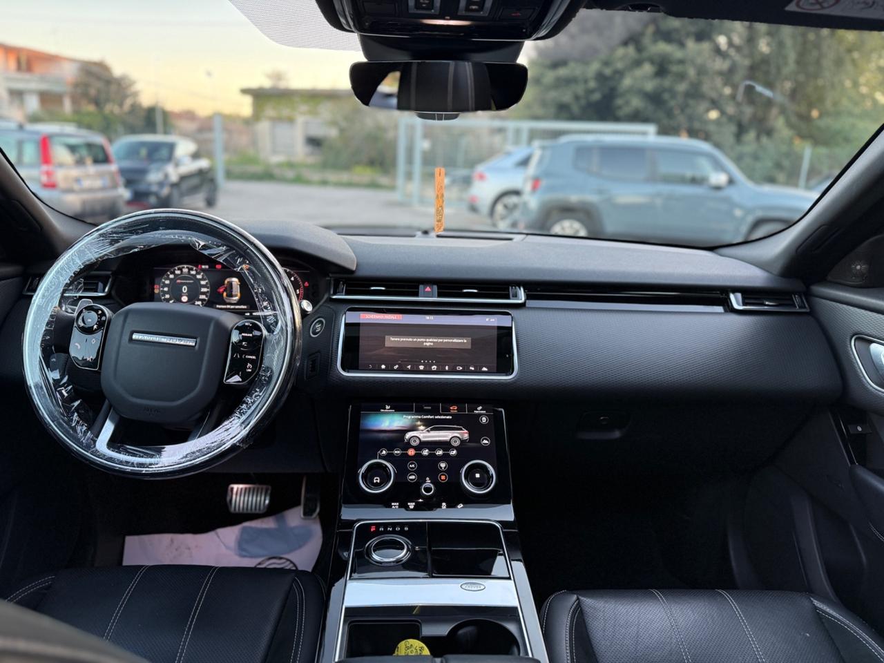 Velar 2.0D 240 CV R-Dynamic TETTO IVA NUOVO