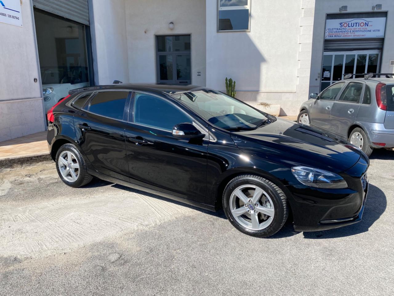 Volvo V40 D2 1.6 Powershift Business