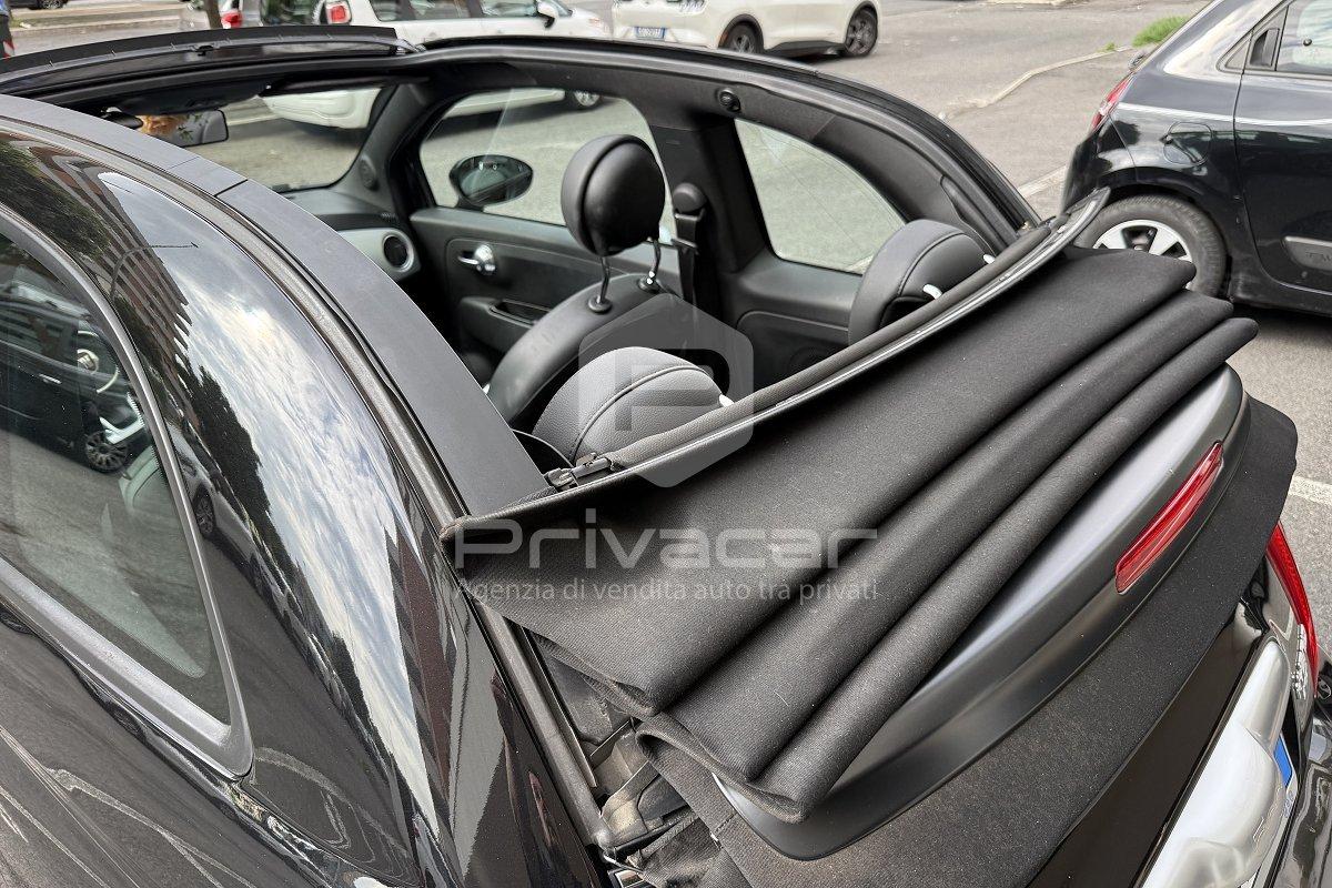 FIAT 500 C 1.0 Hybrid Connect