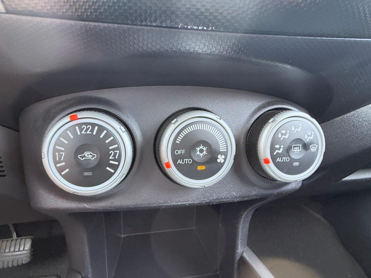 Mitsubishi Outlander 2.4 Benz/Gpl MIVEC Instyle 7 p.ti