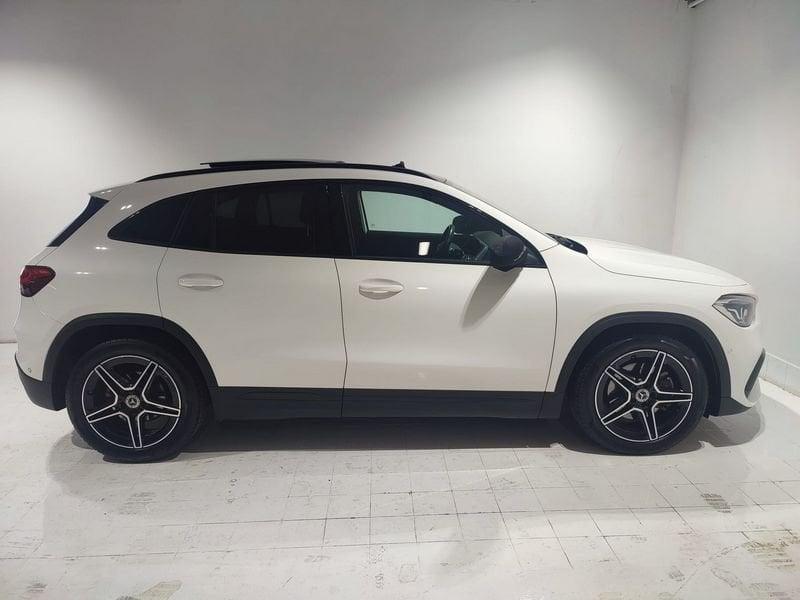 Mercedes-Benz GLA GLA 200 d Automatic Premium