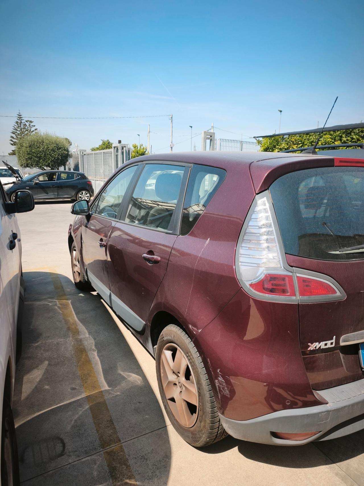 Renault Scenic Scénic XMod 1.5 dCi 110CV problemi al motore Start&Stop Live