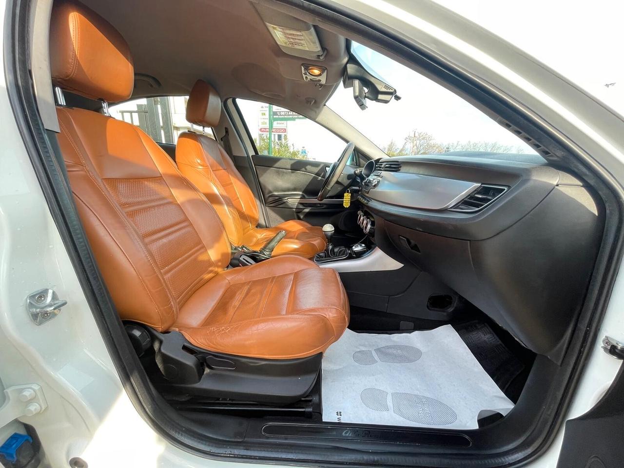 Alfa Romeo Giulietta 1.6 JTDm-2 105 CV Distinctive